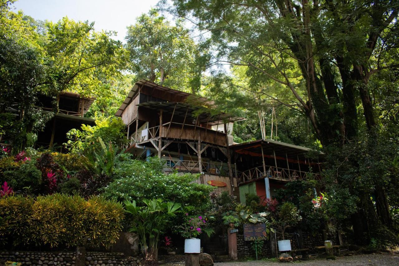 Hostel Plinio Manuel Antonio Bagian luar foto